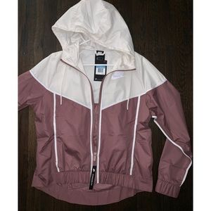 Nike Women’s Windrunner Jacket